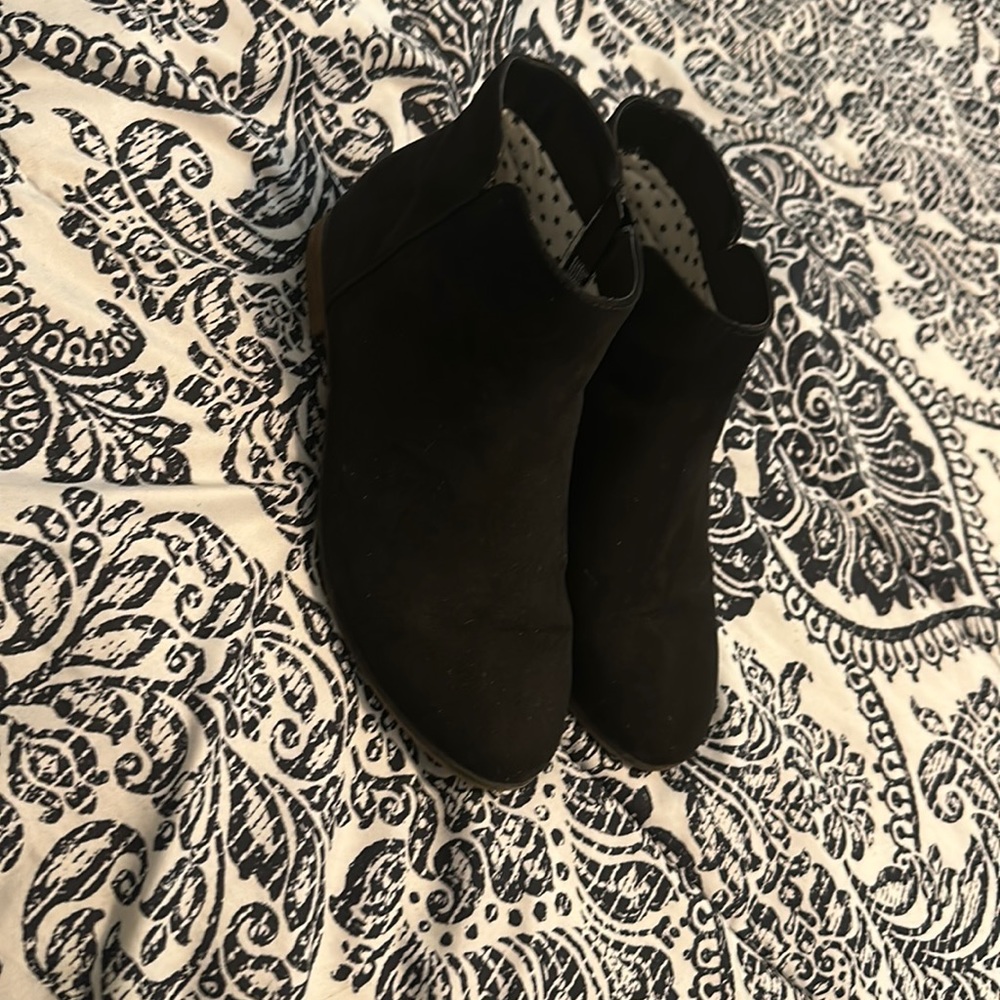 Girls bootie